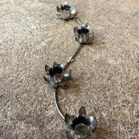 Vintage Silver Tone Metal 4 Holder Candlelabra - Picture 2 of 4